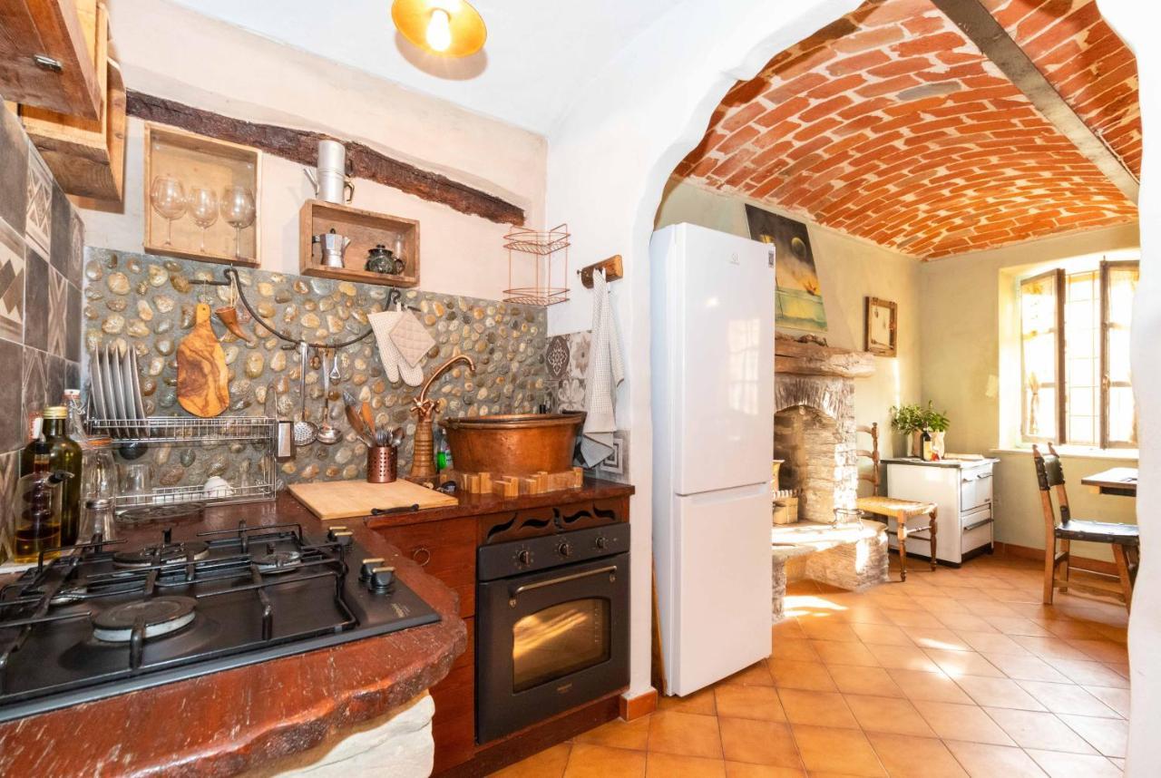 アスティ Casa Delle Foglie Sussurrantiヴィラ エクステリア 写真